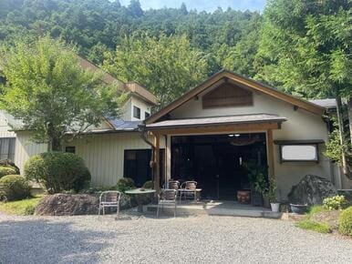 Front entrance to ryokan